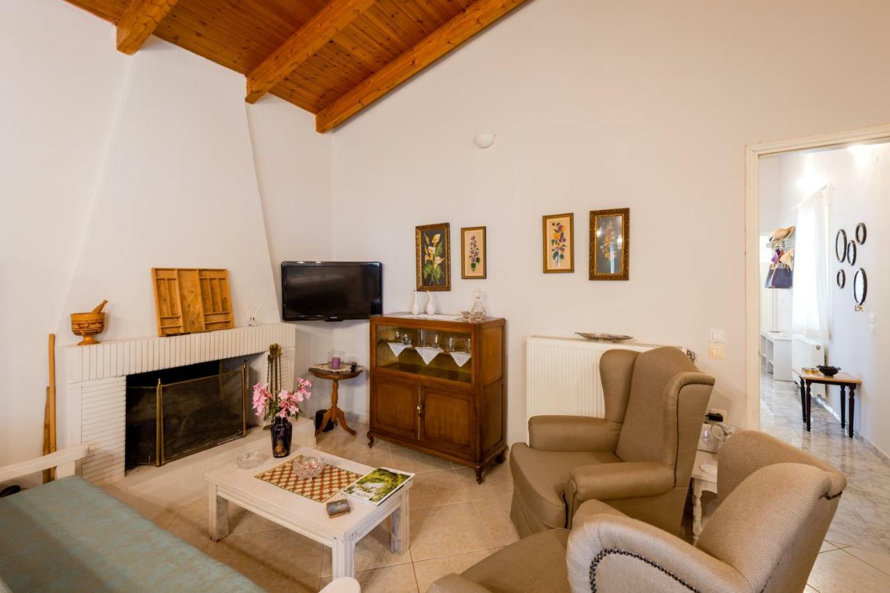 Kiko, The Coastline House Villa Като Ахая Екстериор снимка